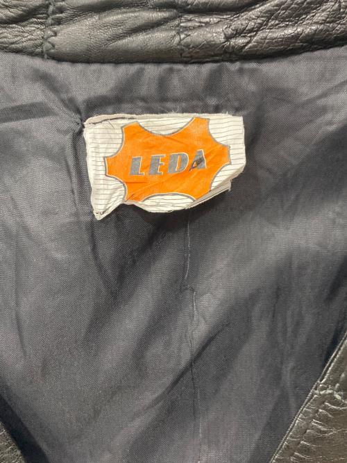 LEDA（レダ）LEDA (レダ) パッチワークレザーベスト ブラック サイズ:不明の古着・服飾アイテム