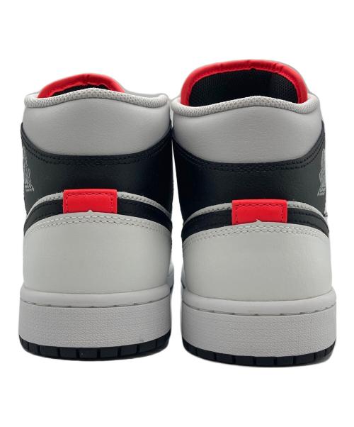 NIKE（ナイキ）NIKE (ナイキ) ハイカットスニーカー ホワイト×ブラック サイズ:27の古着・服飾アイテム