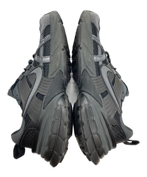 NIKE（ナイキ）NIKE (ナイキ) ローカットスニーカー ブラック×グレー サイズ:26の古着・服飾アイテム