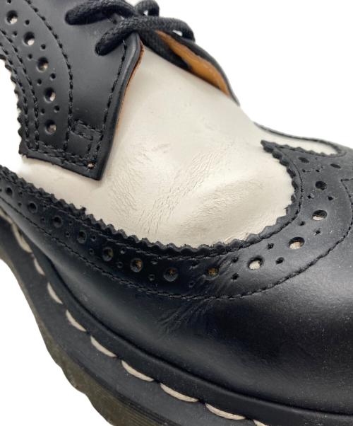 Dr.Martens（ドクターマーチン）Dr.Martens (ドクターマーチン) バイカラーウィングチップシューズ ホワイト×ブラック サイズ:UK5の古着・服飾アイテム