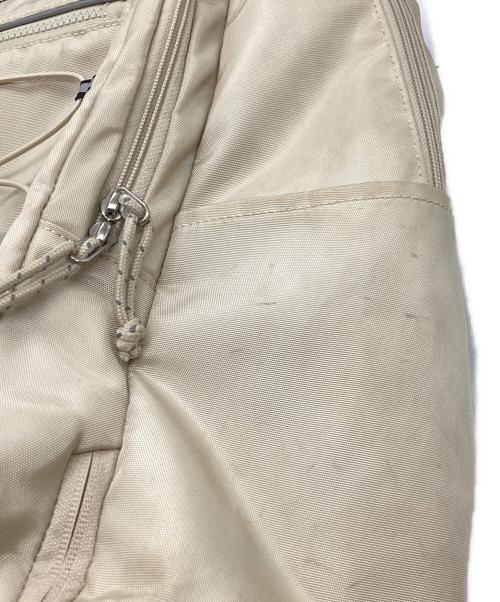 THE NORTH FACE（ザ ノース フェイス）THE NORTH FACE (ザ ノース フェイス) リュック ベージュの古着・服飾アイテム