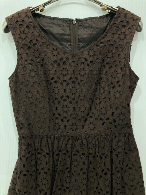 ANAYI（アナイ）ANAYI (アナイ) カットワークノースリーブワンピース ブラウン サイズ:36 未使用品の古着・服飾アイテム
