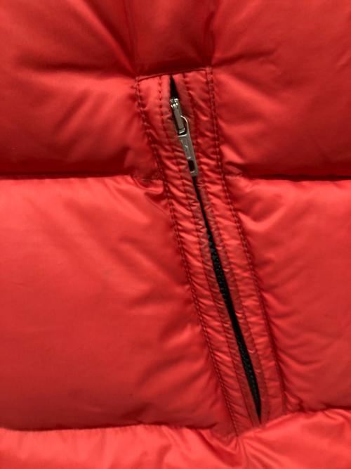 MONCLER（モンクレール）MONCLER (モンクレール) ヒマラヤ ダウンジャケット レッド サイズ:2の古着・服飾アイテム