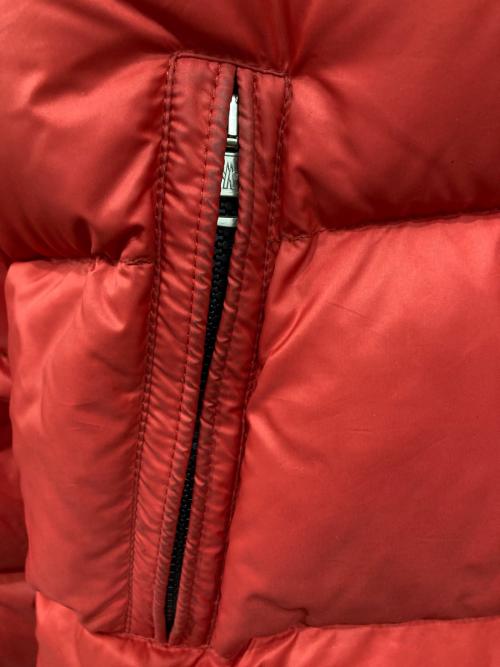 MONCLER（モンクレール）MONCLER (モンクレール) ヒマラヤ ダウンジャケット レッド サイズ:2の古着・服飾アイテム
