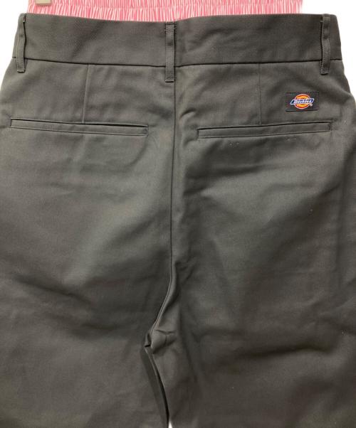 Dickies（ディッキーズ）Dickies (ディッキーズ) CAMPHOR WOOD (カンファーウッド) レイヤードボクサーカットオフワイドチノショーツ グレー×ピンク サイズ:Mの古着・服飾アイテム