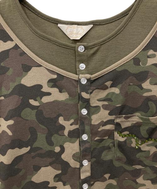Abuku（アブク）Abuku (アブク) 2レイヤードヘンリーラインストーンT カーキ サイズ:Lの古着・服飾アイテム