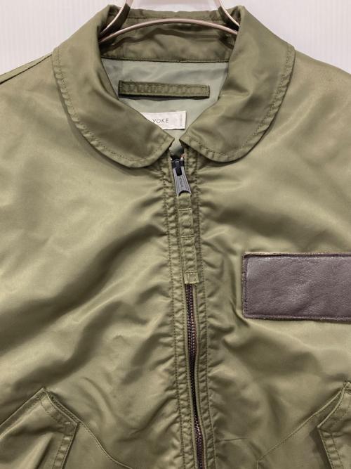 YOKE（ヨーク）YOKE (ヨーク) コネクテッドミリタリーブルゾン カーキ サイズ:2の古着・服飾アイテム