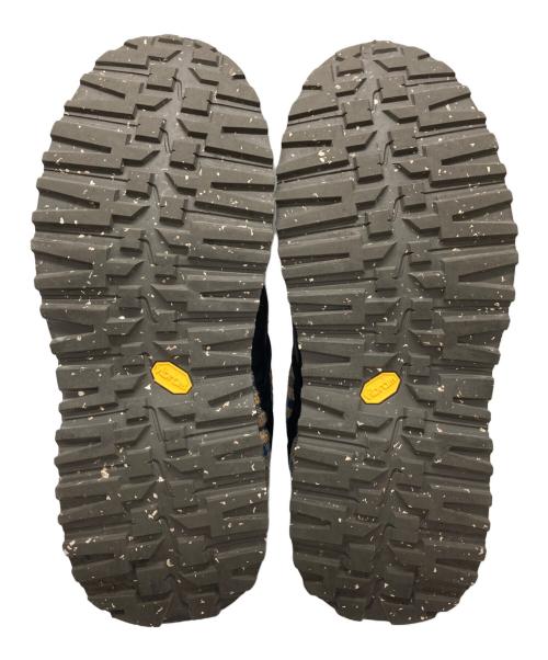 suicoke（スイコック）suicoke (スイコック) STORY MFG (ストーリーエムエフジー) PEPPER / シューズ ベージュ×ブルー サイズ:27cmの古着・服飾アイテム