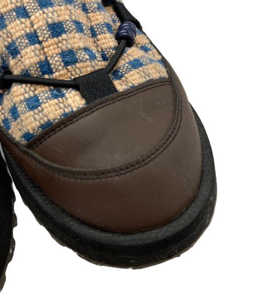 suicoke（スイコック）suicoke (スイコック) STORY MFG (ストーリーエムエフジー) PEPPER / シューズ ベージュ×ブルー サイズ:27cmの古着・服飾アイテム