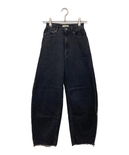 YANUK（ヤヌーク）YANUK (ヤヌーク) カーブテーパードデニムパンツ ブラック サイズ:W21の古着・服飾アイテム