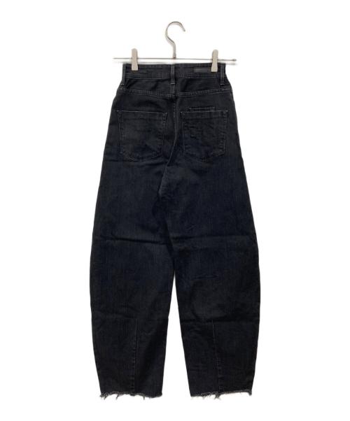 YANUK（ヤヌーク）YANUK (ヤヌーク) カーブテーパードデニムパンツ ブラック サイズ:W21の古着・服飾アイテム