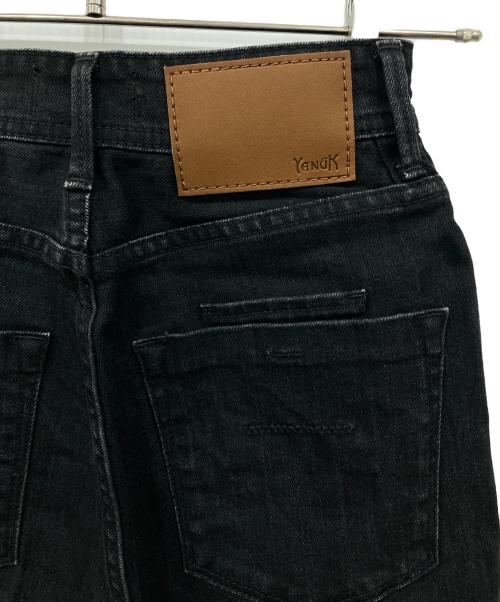 YANUK（ヤヌーク）YANUK (ヤヌーク) クラシックテーパードデニムパンツ ブラック サイズ:W21の古着・服飾アイテム