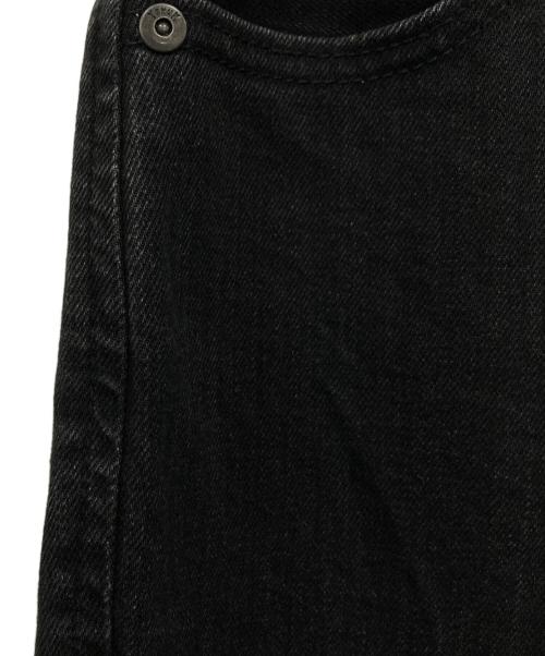 YANUK（ヤヌーク）YANUK (ヤヌーク) クラシックテーパードデニムパンツ ブラック サイズ:W21の古着・服飾アイテム
