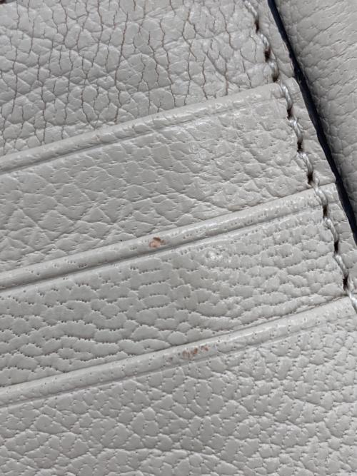Maison Margiela（メゾンマルジェラ）Maison Margiela (メゾンマルジェラ) トリフォールド マネークリップ ウォレット アイボリーの古着・服飾アイテム