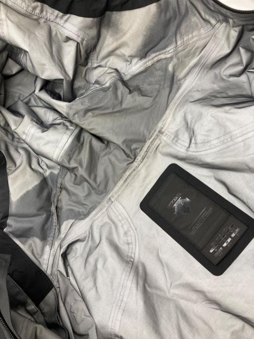 DESCENTE（デサント）DESCENTE (デサント) ゴアテックス ボアジャケット ブラック サイズ:Mの古着・服飾アイテム