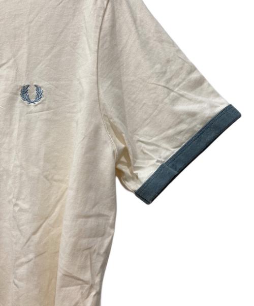 FRED PERRY（フレッドペリー）FRED PERRY (フレッドペリー) リンガーTシャツ アイボリー サイズ:Lの古着・服飾アイテム
