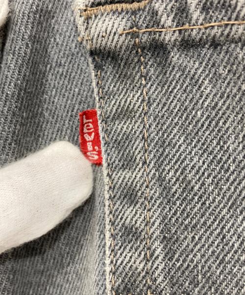LEVI'S（リーバイス）LEVI'S (リーバイス) 先染め ブラックデニムパンツ グレー サイズ:W30の古着・服飾アイテム