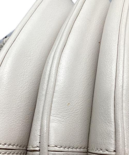 TOD'S（トッズ）TOD'S (トッズ) ダブルTリング タッセルショルダーバッグ ホワイトの古着・服飾アイテム