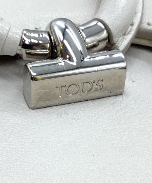 TOD'S（トッズ）TOD'S (トッズ) ダブルTリング タッセルショルダーバッグ ホワイトの古着・服飾アイテム