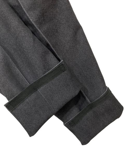 PT01（ピーティーゼロウーノ）PT01 (ピーティーゼロウーノ) センタープレスパンツ グレー サイズ:50の古着・服飾アイテム