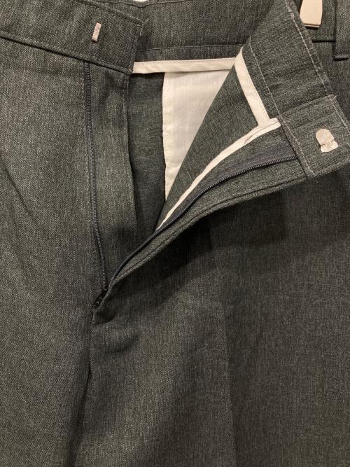 LEVI'S（リーバイス）LEVI'S (リーバイス) タックパンツ グレー サイズ:W38の古着・服飾アイテム