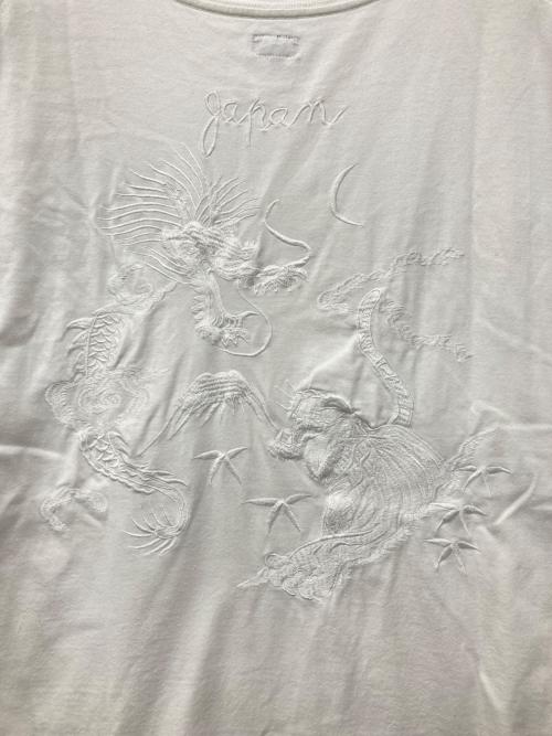 東洋エンタープライズ（トウヨウエンタープライズ）東洋エンタープライズ (トウヨウエンタープライズ) 刺繍Tシャツ ホワイト サイズ:Mの古着・服飾アイテム