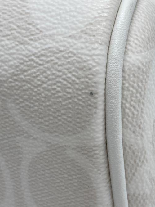 COACH（コーチ）COACH (コーチ) ショルダーバッグ アイボリーの古着・服飾アイテム