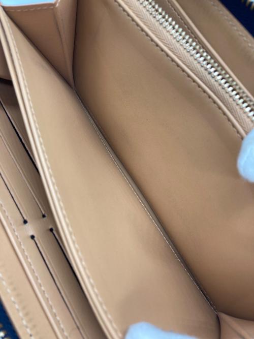 LOUIS VUITTON（ルイ ヴィトン）LOUIS VUITTON (ルイ ヴィトン) ジッピー・ウォレット ネイビーの古着・服飾アイテム