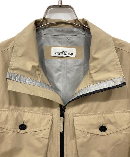 STONE ISLAND（ストーンアイランド）STONE ISLAND (ストーンアイランド) ゴアテックスウィズパックライトジャケット ベージュ サイズ:Lの古着・服飾アイテム