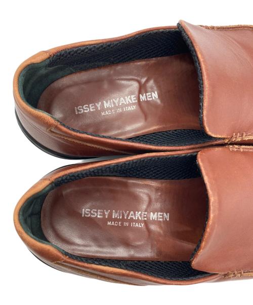 ISSEY MIYAKE MEN（イッセイミヤケメン）ISSEY MIYAKE MEN (イッセイミヤケメン) レザーシューズ ブラウン サイズ:記載なしの古着・服飾アイテム
