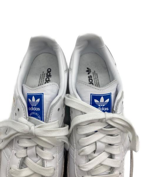 adidas（アディダス）adidas (アディダス) スニーカー ホワイト サイズ:22.5の古着・服飾アイテム