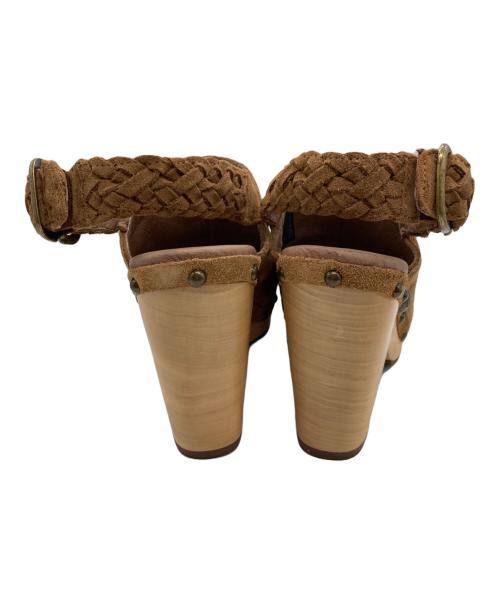 UGG（アグ）UGG (アグ) サボサンダル ブラウン サイズ:23の古着・服飾アイテム
