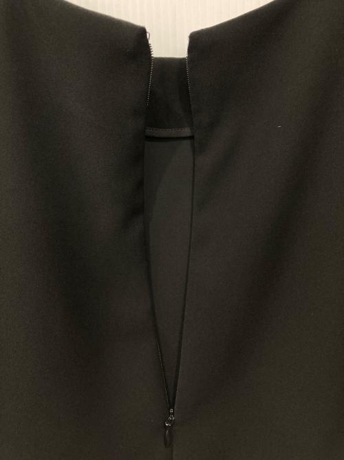 ENFOLD（エンフォルド）ENFOLD (エンフォルド) PEツイル プリーツプルオーバー ブラック サイズ:38の古着・服飾アイテム