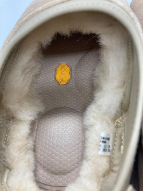 suicoke（スイコック）suicoke (スイコック) ムートンサボ ベージュ サイズ:SIZE 25cmの古着・服飾アイテム