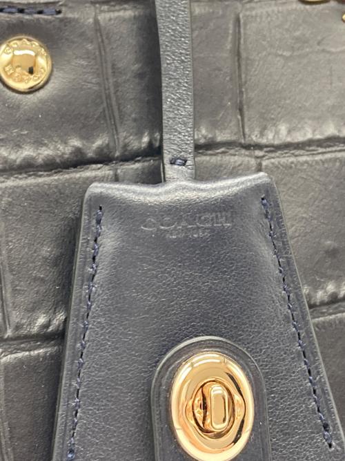 COACH（コーチ）COACH (コーチ) クロコ型押しレザー 2WAYバッグ ネイビーの古着・服飾アイテム