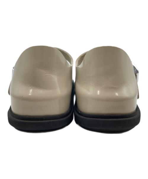 BIRKENSTOCK（ビルケンシュトック）BIRKENSTOCK (ビルケンシュトック) TOMORROW LAND (トゥモローランド) 別注 ナチュラルレザー パテントサンダル アイボリー サイズ:22.5cmの古着・服飾アイテム
