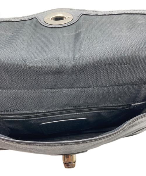 COACH（コーチ）COACH (コーチ) スタッズショルダーバッグ ブラックの古着・服飾アイテム