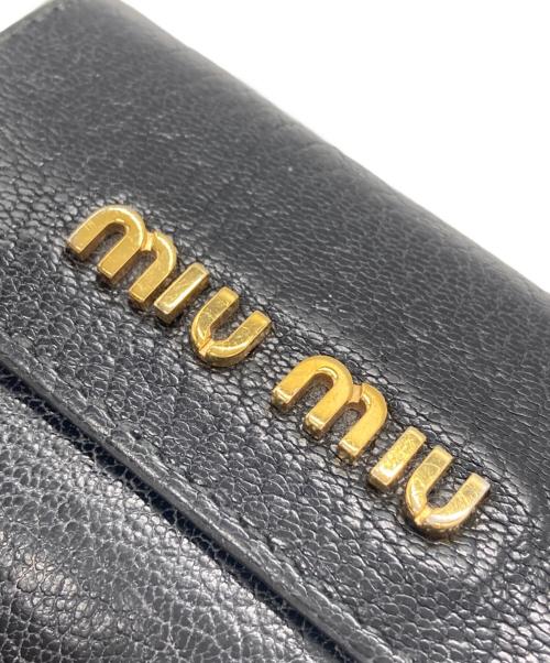 MIU MIU（ミュウミュウ）MIU MIU (ミュウミュウ) 3つ折り財布 ブラックの古着・服飾アイテム