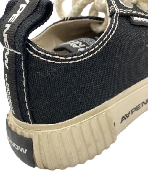 Aape BY A BATHING APE（エーエイプ バイ アベイシングエイプ）AAPE BY A BATHING APE (エーエイプ バイ アベイシングエイプ) ローカットスニーカー ホワイト×ブラック サイズ:26cmの古着・服飾アイテム