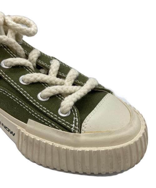 Aape BY A BATHING APE（エーエイプ バイ アベイシングエイプ）AAPE BY A BATHING APE (エーエイプ バイ アベイシングエイプ) ローカットスニーカー ホワイト×カーキ サイズ:25㎝の古着・服飾アイテム