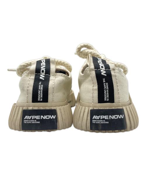 Aape BY A BATHING APE（エーエイプ バイ アベイシングエイプ）AAPE BY A BATHING APE (エーエイプ バイ アベイシングエイプ) ローカットスニーカー アイボリー サイズ:25cmの古着・服飾アイテム