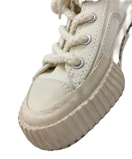 Aape BY A BATHING APE（エーエイプ バイ アベイシングエイプ）AAPE BY A BATHING APE (エーエイプ バイ アベイシングエイプ) ローカットスニーカー アイボリー サイズ:25cmの古着・服飾アイテム