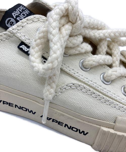 Aape BY A BATHING APE（エーエイプ バイ アベイシングエイプ）AAPE BY A BATHING APE (エーエイプ バイ アベイシングエイプ) ローカットスニーカー アイボリー サイズ:29cmの古着・服飾アイテム