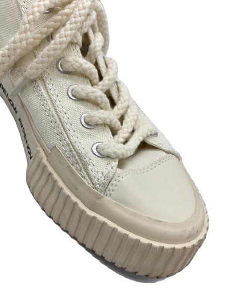 Aape BY A BATHING APE（エーエイプ バイ アベイシングエイプ）AAPE BY A BATHING APE (エーエイプ バイ アベイシングエイプ) ローカットスニーカー ホワイト サイズ:29cmの古着・服飾アイテム