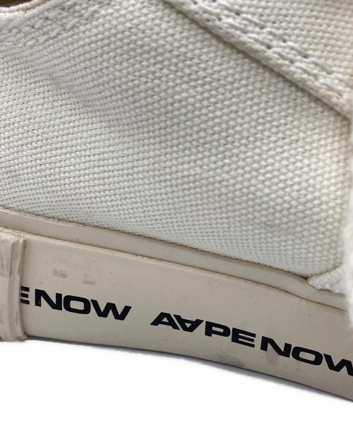 Aape BY A BATHING APE（エーエイプ バイ アベイシングエイプ）AAPE BY A BATHING APE (エーエイプ バイ アベイシングエイプ) ローカットスニーカー ホワイト サイズ:29cmの古着・服飾アイテム