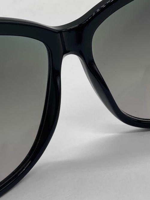TOM FORD（トムフォード）TOM FORD (トムフォード) サングラス ブラックの古着・服飾アイテム