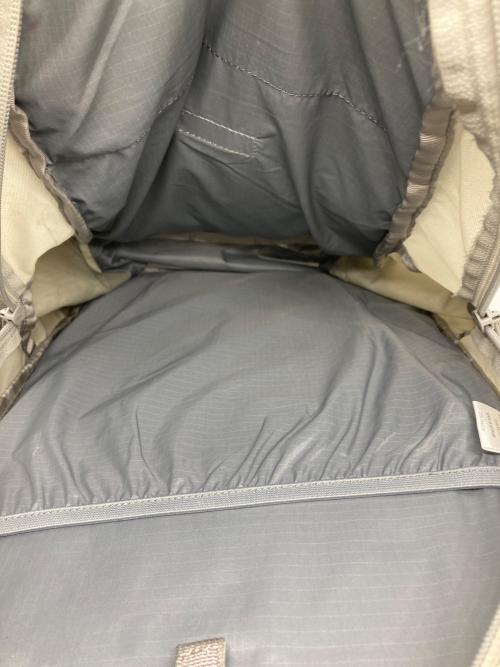 THE NORTH FACE（ザ ノース フェイス）THE NORTH FACE (ザ ノース フェイス) バックパック グレーの古着・服飾アイテム