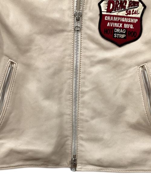 AVIREX（アヴィレックス）AVIREX (アヴィレックス) エイジド スタンド シングルライダースジャケット ベージュ サイズ:Lの古着・服飾アイテム