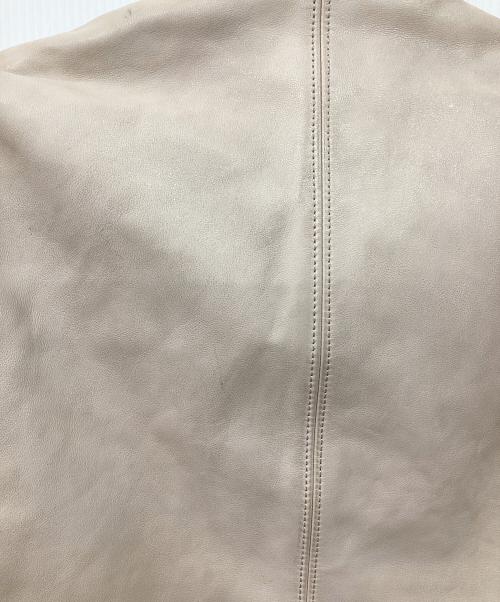 AVIREX（アヴィレックス）AVIREX (アヴィレックス) エイジド スタンド シングルライダースジャケット ベージュ サイズ:Lの古着・服飾アイテム