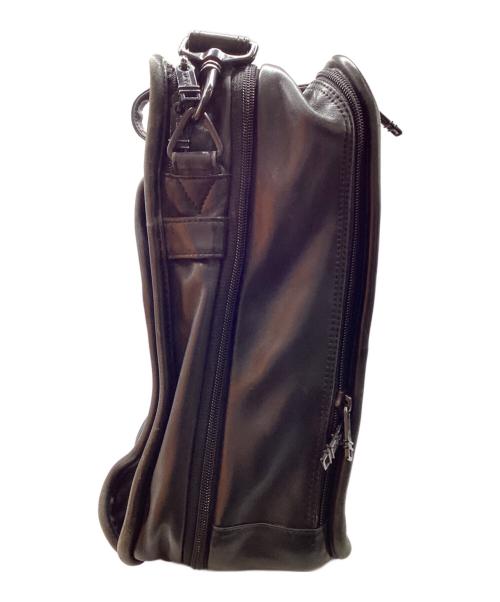 TUMI（トゥミ）TUMI (トゥミ) 拡張式レザービジネスバッグ ブラックの古着・服飾アイテム